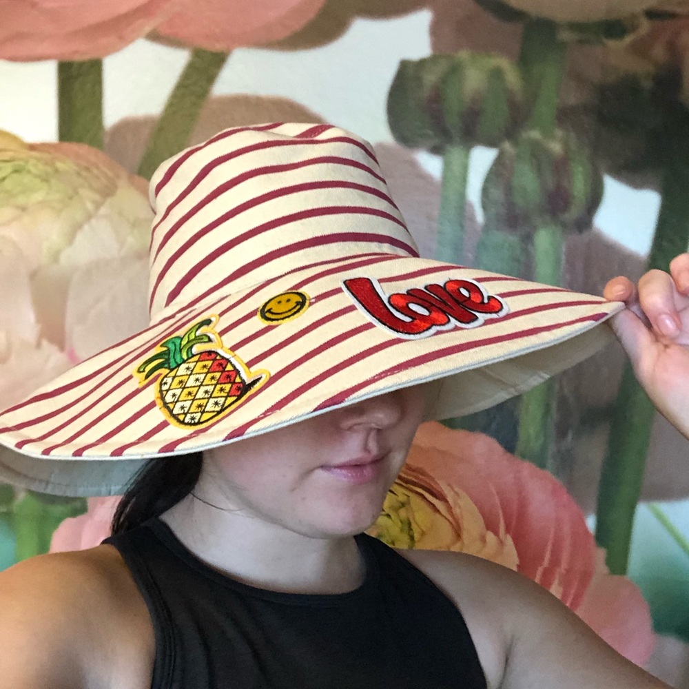 Anthropologie Striped sun hat with patches
